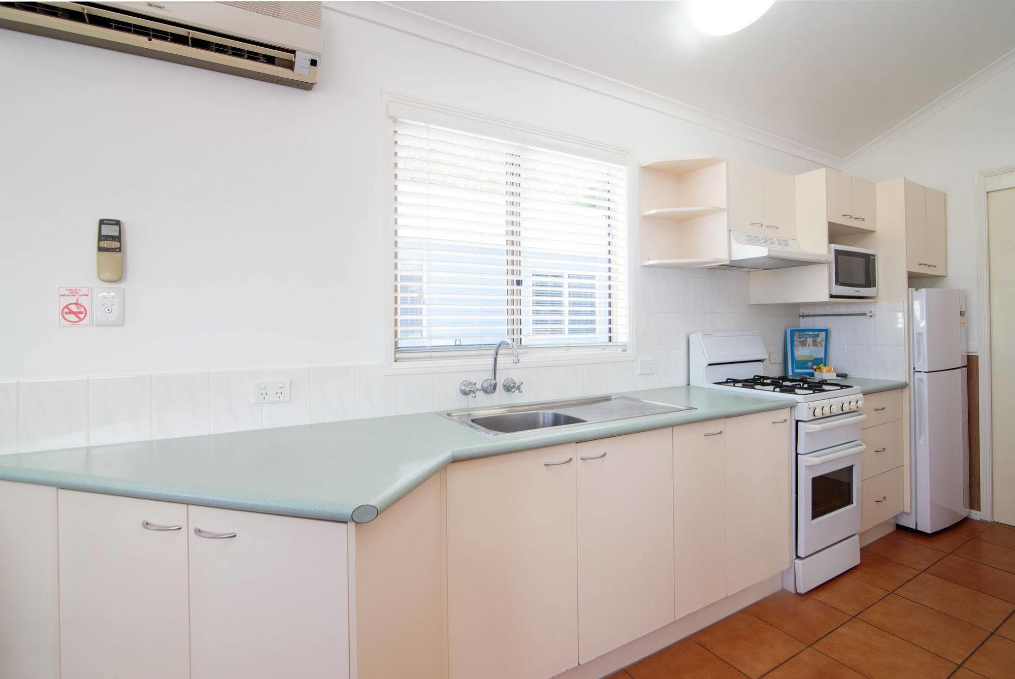 Maroochydore Cabins Hotel Kültér fotó